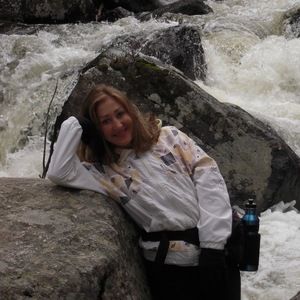 Meet your Posher, Candice